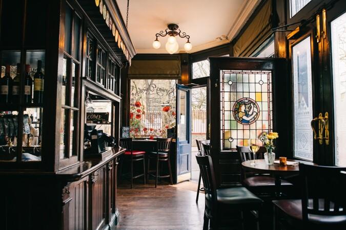 Best Sports Bars in London - Artillery Arms