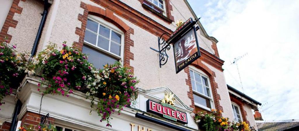 Best Sports Bars in Harrow - Castle