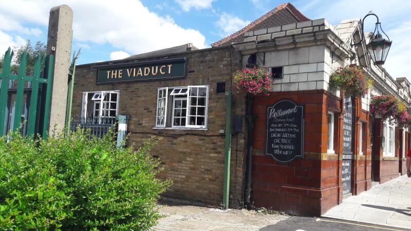 Best Sports Bars in Hanwell - The Viaduct