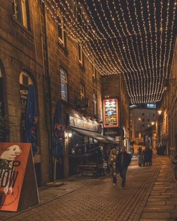 Best Sports Bars in Aberdeen - Malones Aberdeen