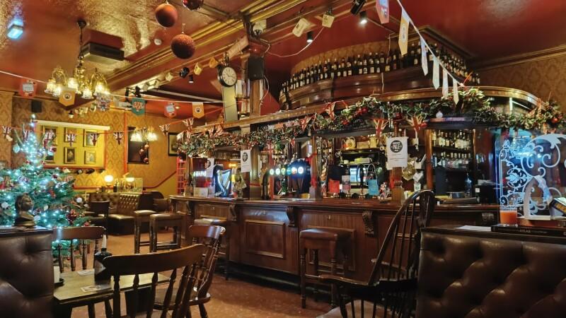 Best Sports Bars in Eastbourne - Victoria Hotel