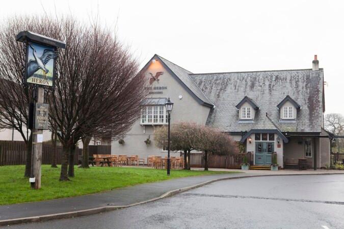 Best Sports Bars in Kendal - The Heron