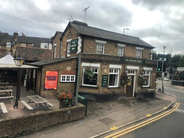 Best Sports Bars in Watford - Railway Arms