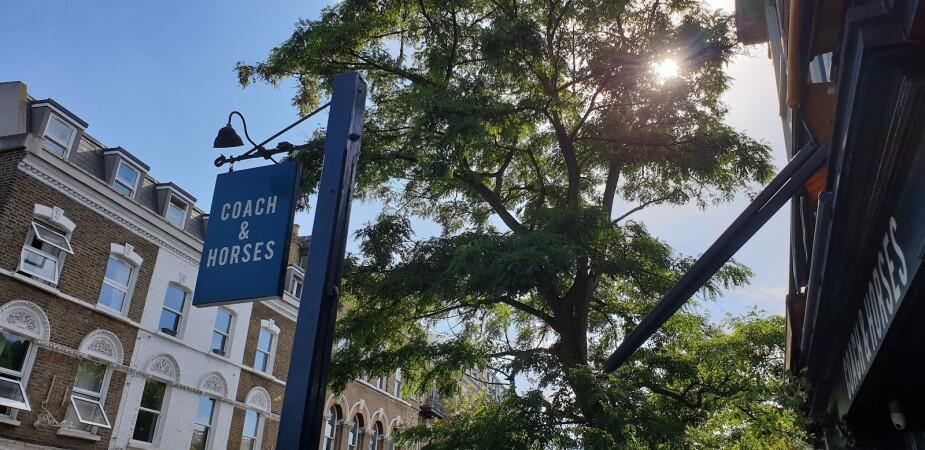 Best Sports Bars in London - Coach & Horses