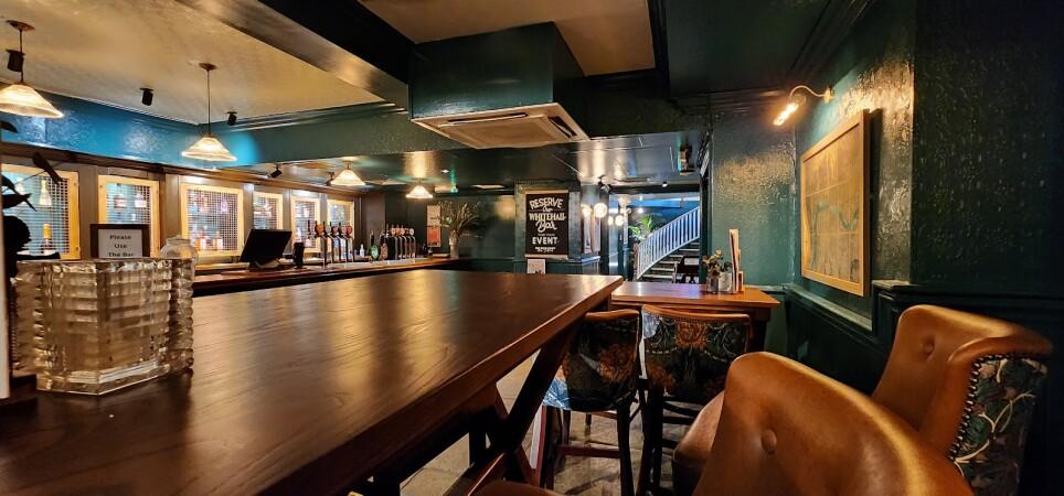 Best Sports Bars in London - Silver Cross