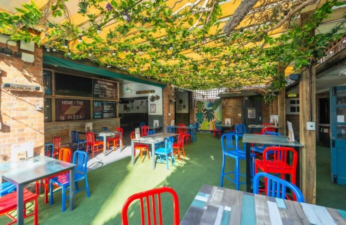 Best Sports Bars in Winchester - Alfies