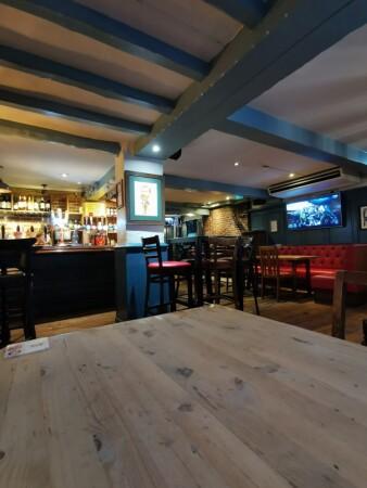 Best Sports Bars in Winchester - Alfies