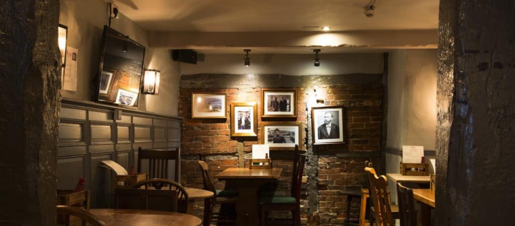 Best Sports Bars in Winchester - Alfies