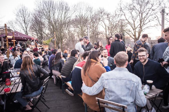 Best Sports Bars in London - Pub on the Park