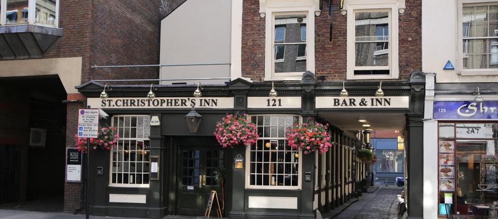 Best Sports Bars in London - St Christopher's Inn