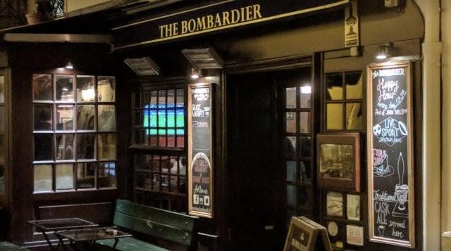 Best Sports Bars in Paris - The Bombardier