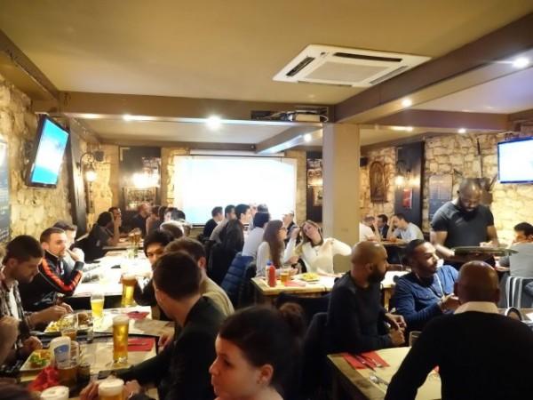 Best Sports Bars in Paris - Hall's Beer Tavern