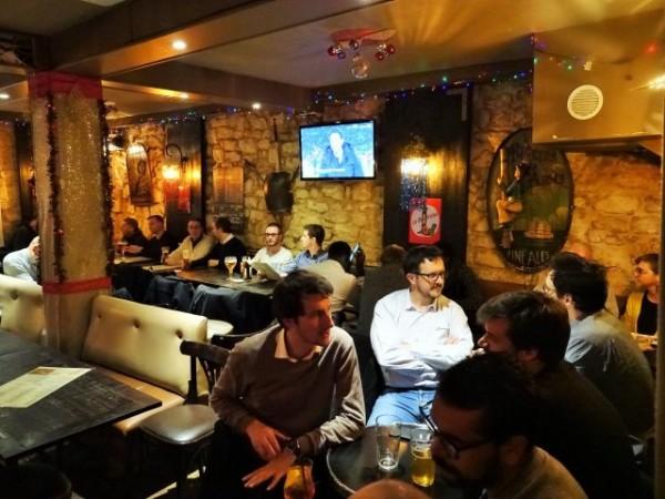 Best Sports Bars in Paris - Hall's Beer Tavern