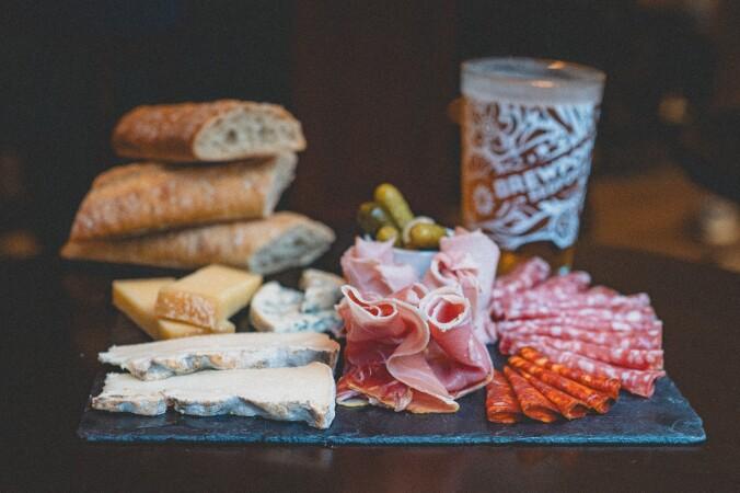 Best Sports Bars in Toulouse - George and Dragon