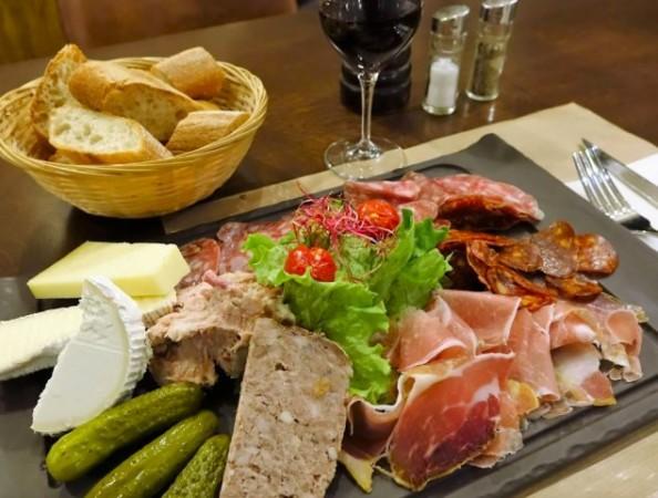 Best Sports Bars in Paris - Madeleine