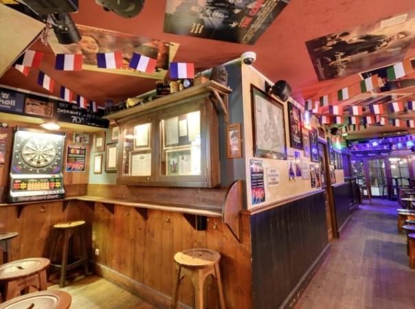 Best Sports Bars in La Rochelle - The General Humbert's - Sports Bar