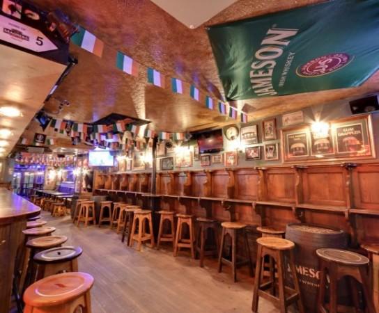 Best Sports Bars in La Rochelle - The General Humbert's - Sports Bar