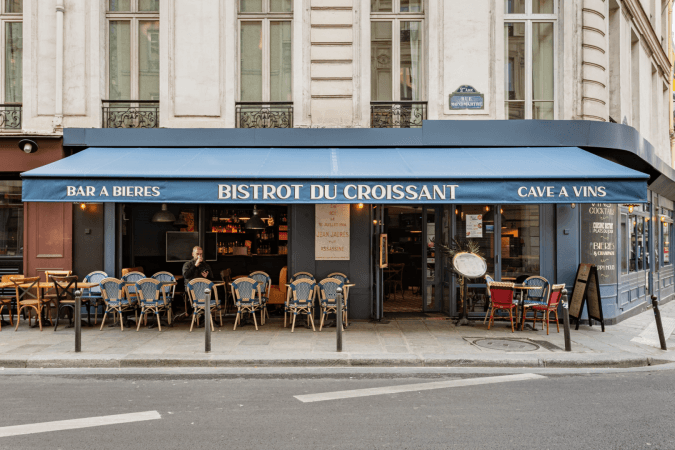 Best Sports Bars in Paris - Le Bistrot du Croissant