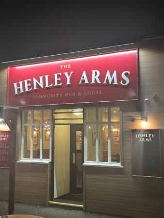 Best Sports Bars in London - Henley Arms