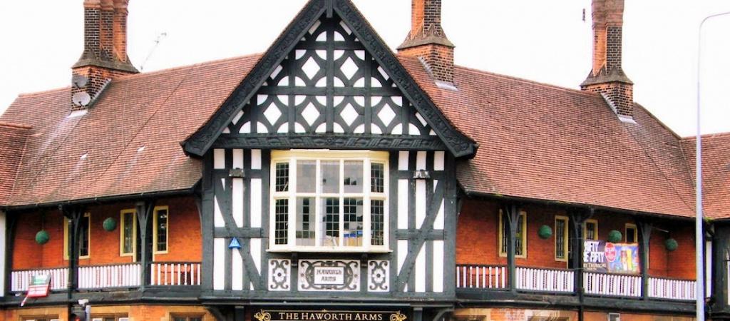 Best Sports Bars in Hull - The Haworth Hull