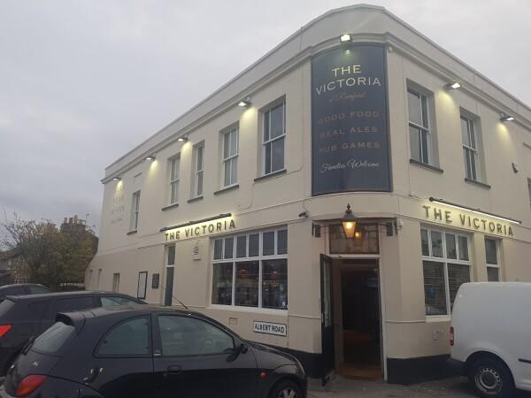 Best Sports Bars in Romford - Victoria