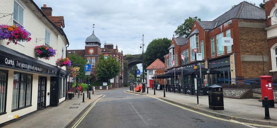 Best Sports Bars in High Wycombe - Yates High Wycombe