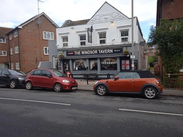 Best Sports Bars in Eastbourne - Windsor Tavern