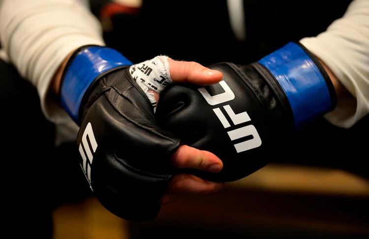 Want to watch other fighters ? All the upcoming UFC events just here ! 