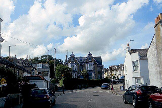 Game day in Penzance means heading to Chapel Street, where sports-friendly pubs offer a warm atmosphere and big screens showing all the live action.