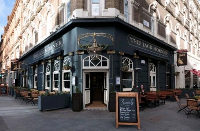 Best Sports Bars in London - Jack Horner