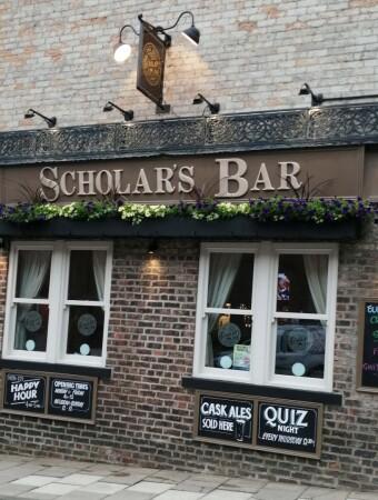 Best Sports Bars in Scarborough - Scholars Bar