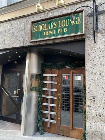 Best Sports Bars in München - Scholars Lounge