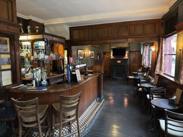 Best Sports Bars in London - The Stag's Head Hoxton