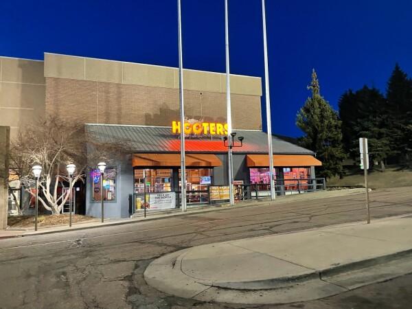Best Sports Bars in Colorado Springs - Hooters @ Colorado Springs (Citadel Mall)