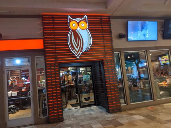 Best Sports Bars in San Antonio - Hooters @ Riverwalk