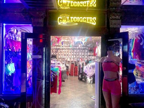 Best Sports Bars in Houston - Ritz Houston