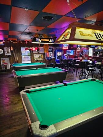 Best Sports Bars in Lincoln - Wcs South Lounge