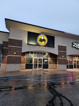 Best Sports Bars in Fort Wayne - Buffalo Wild Wings @ Ft. Wayne, In - Maysville Rd.