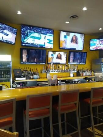 Best Sports Bars in Auburn - Buffalo Wild Wings @ Auburn, In
