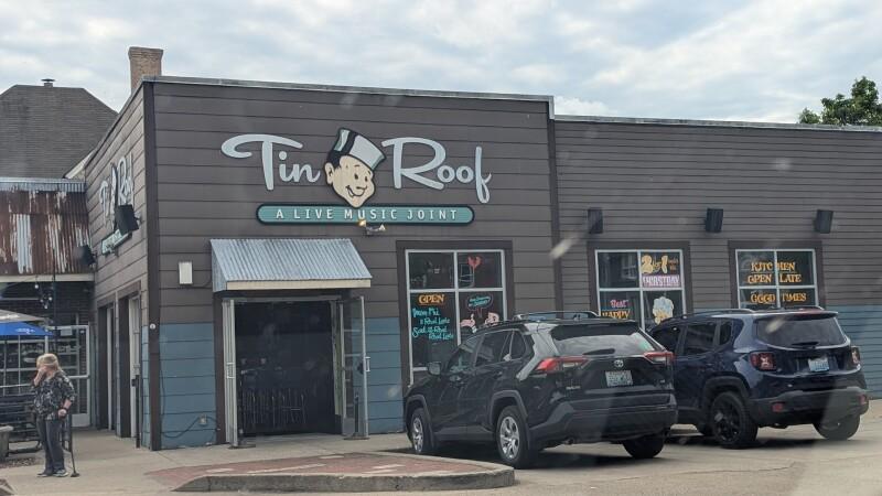 Best Sports Bars in Lexington - Tin Roof Bar @ Lexington