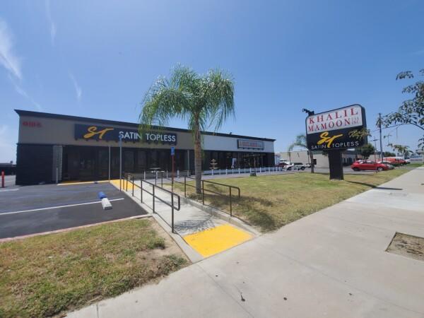 Best Sports Bars in Anaheim - Satin Topless @ Anaheim