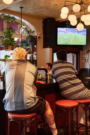 Best Sports Bars in London - The Fox