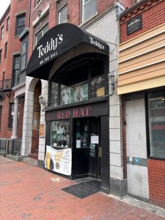 Best Sports Bars in Boston - Teddys On The Hill