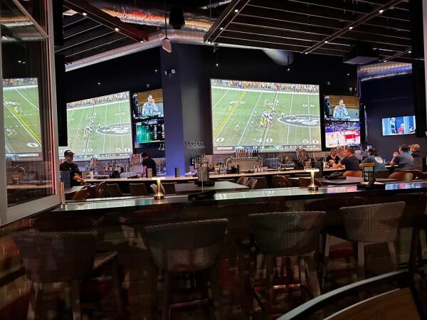 Best Sports Bars in Houston