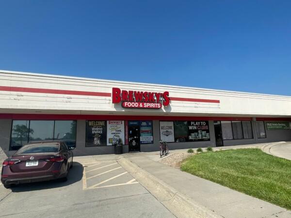 Best Sports Bars in Lincoln - Brewskys Food & Spirits - North