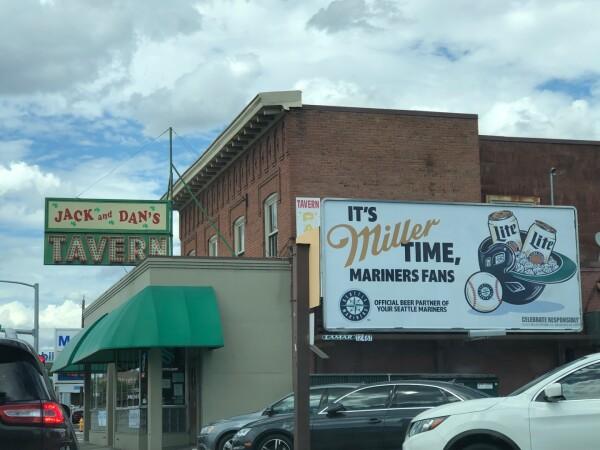 Best Sports Bars in Spokane - Jack & Dans Tavern