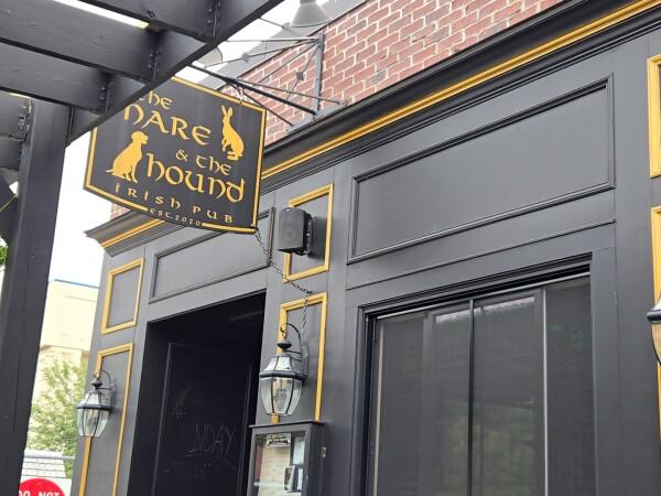 Best Sports Bars in Putnam - The Hare And The Hound