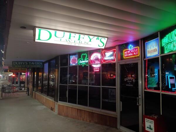 Best Sports Bars in Lincoln - Duffy's Tavern