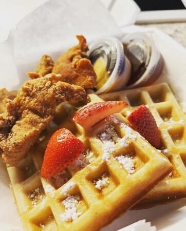 Best Sports Bars in Huntsville - The Hideaway Bar & Grill