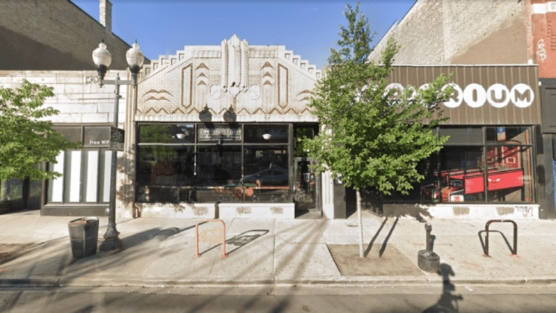 Best Sports Bars in Chicago - Emporium Arcade Bar @ Wicker Park